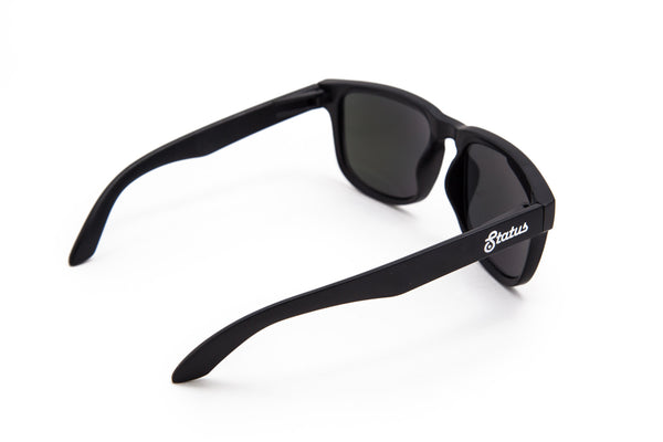 Solid Black / Phantom Black